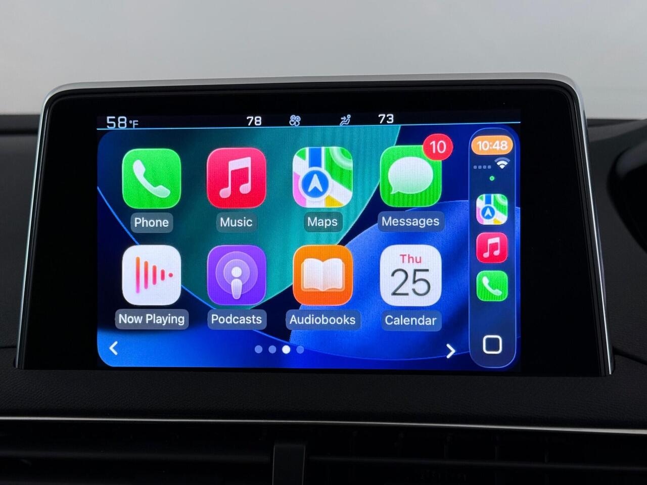 Peugeot 3008 thumbnail Infotainment System