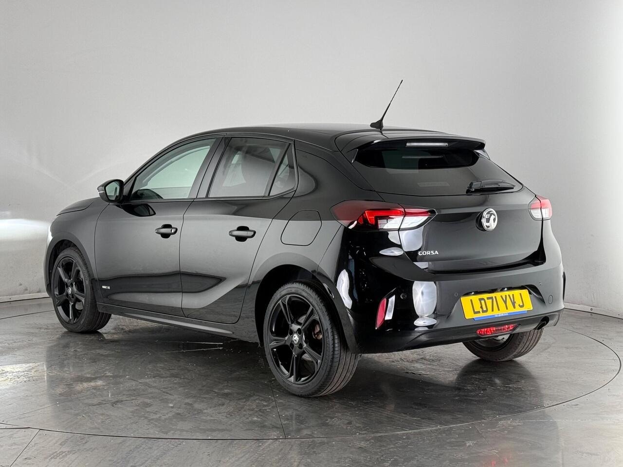 Vauxhall Corsa thumbnail Rear Left