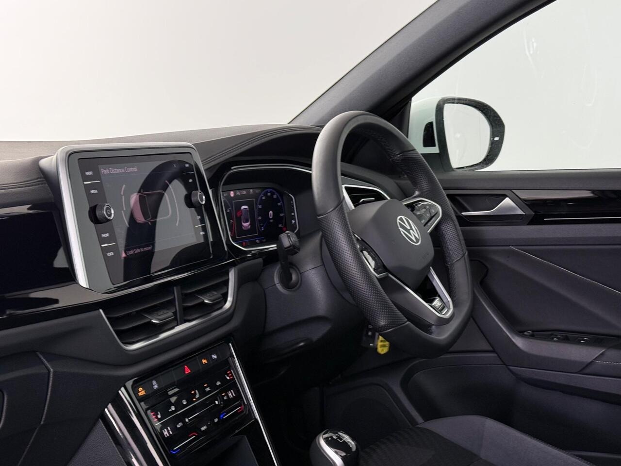 Volkswagen T-Roc thumbnail Interior Front