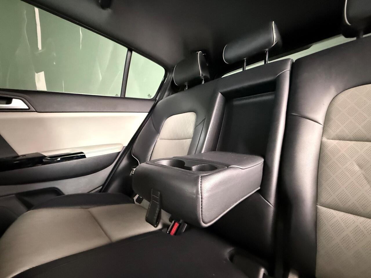 Kia Sportage thumbnail Seat Front Passenger