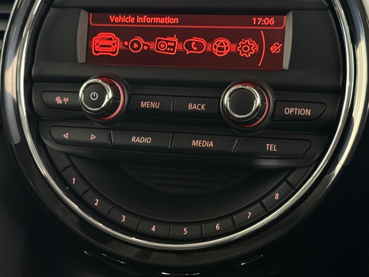 MINI Hatch thumbnail Infotainment System