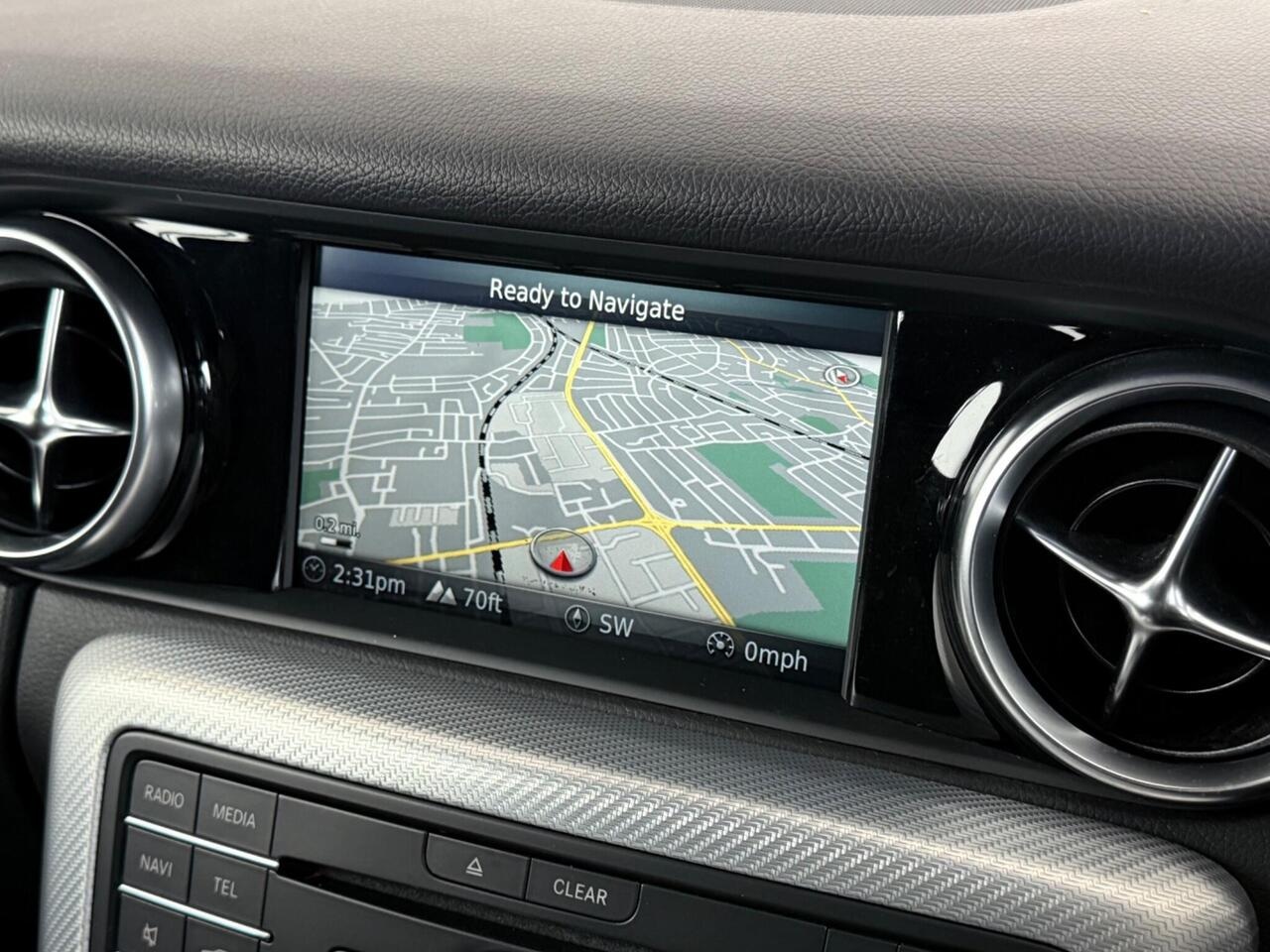 Mercedes-Benz SLC thumbnail Infotainment System