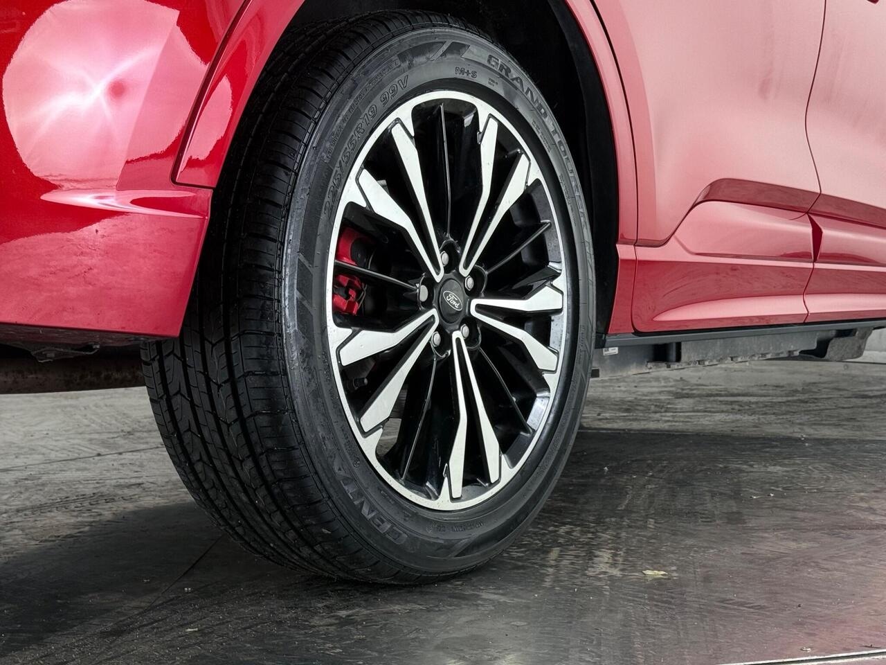 Ford Kuga thumbnail Wheel