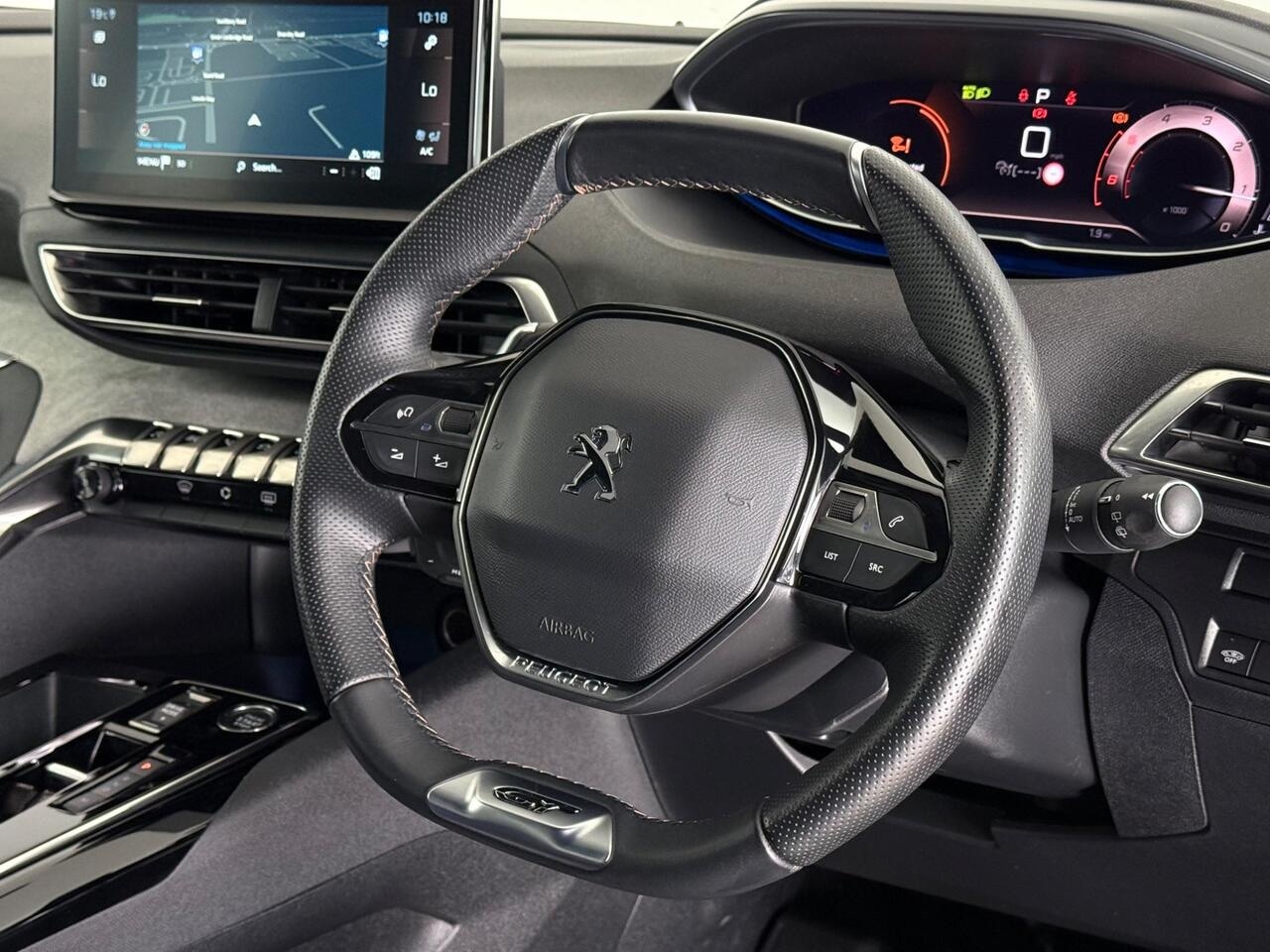 Peugeot 3008 thumbnail Steering Wheel