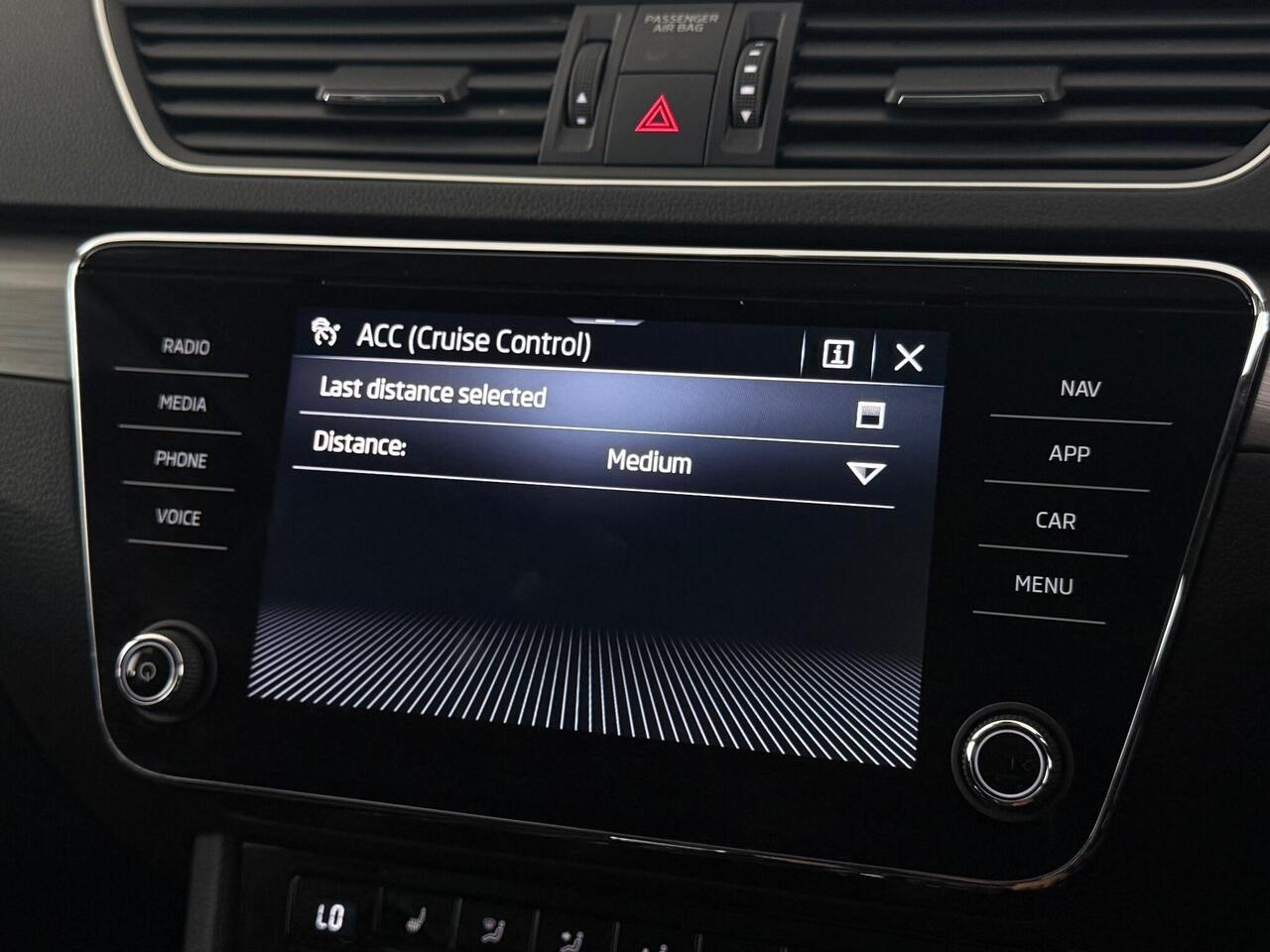 Skoda Superb thumbnail Infotainment System