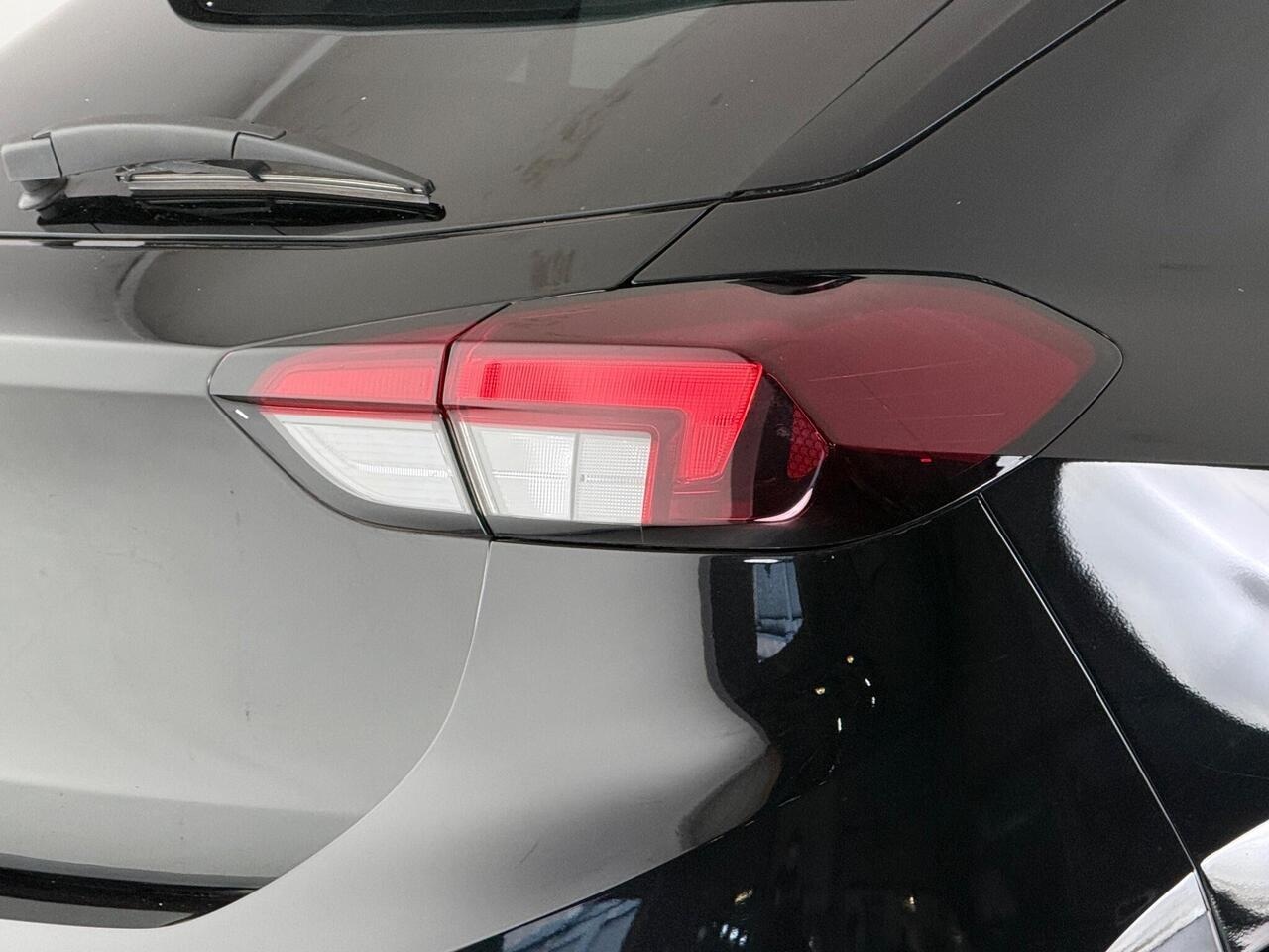 Vauxhall Corsa thumbnail Lights Rear