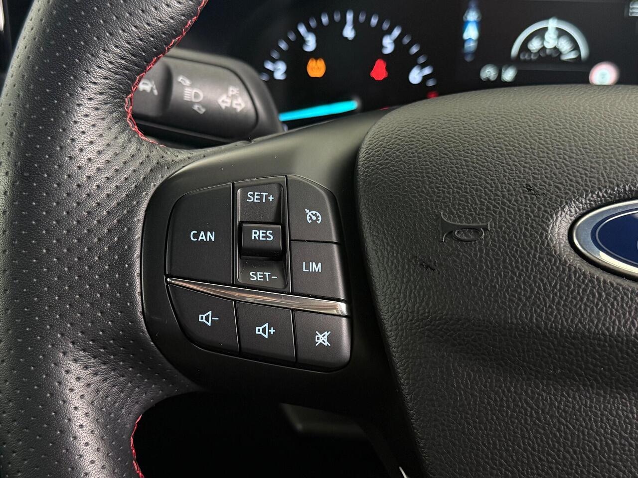 Ford Focus thumbnail Misc Controls