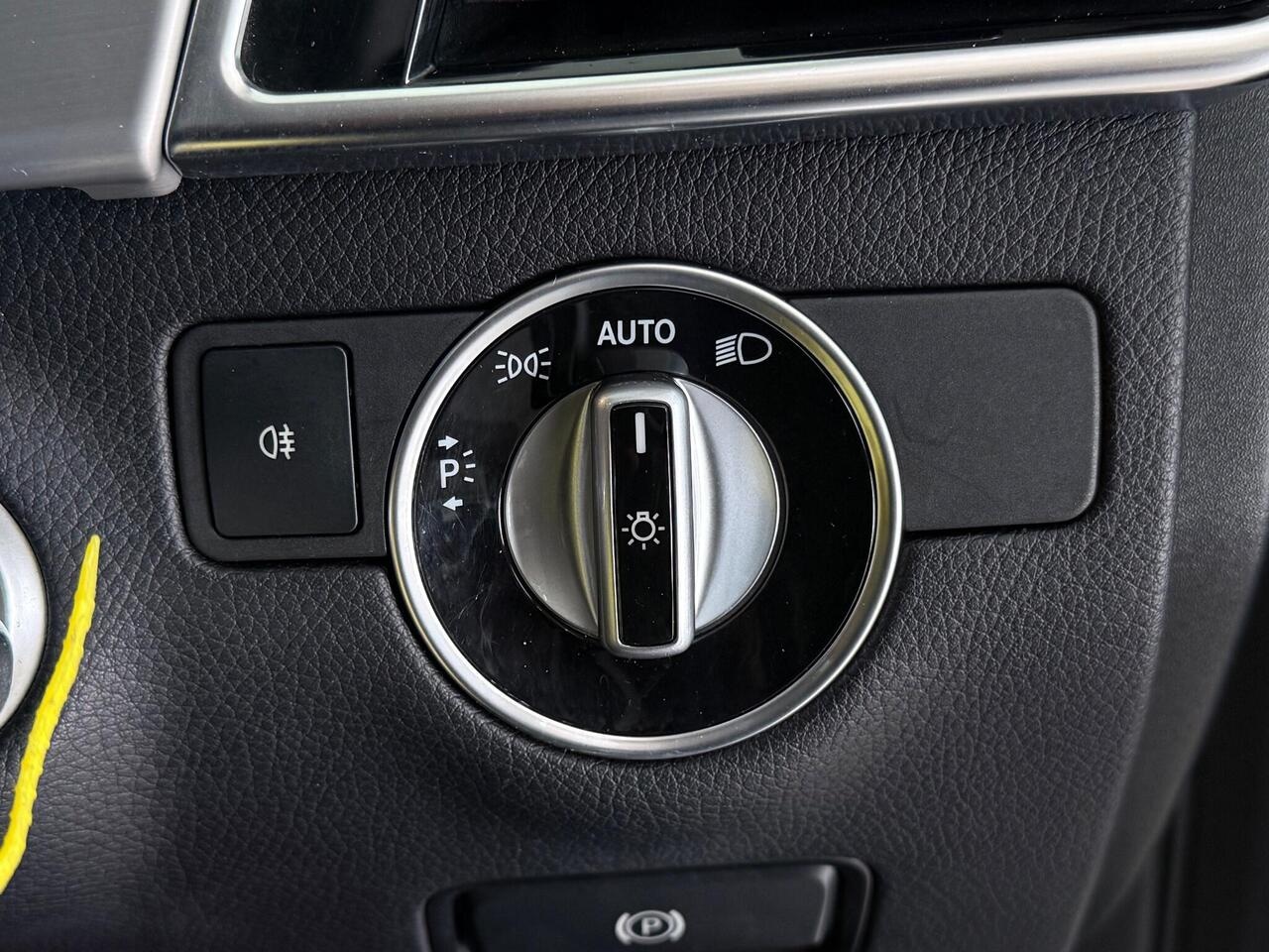 Mercedes-Benz GLE thumbnail Misc Controls