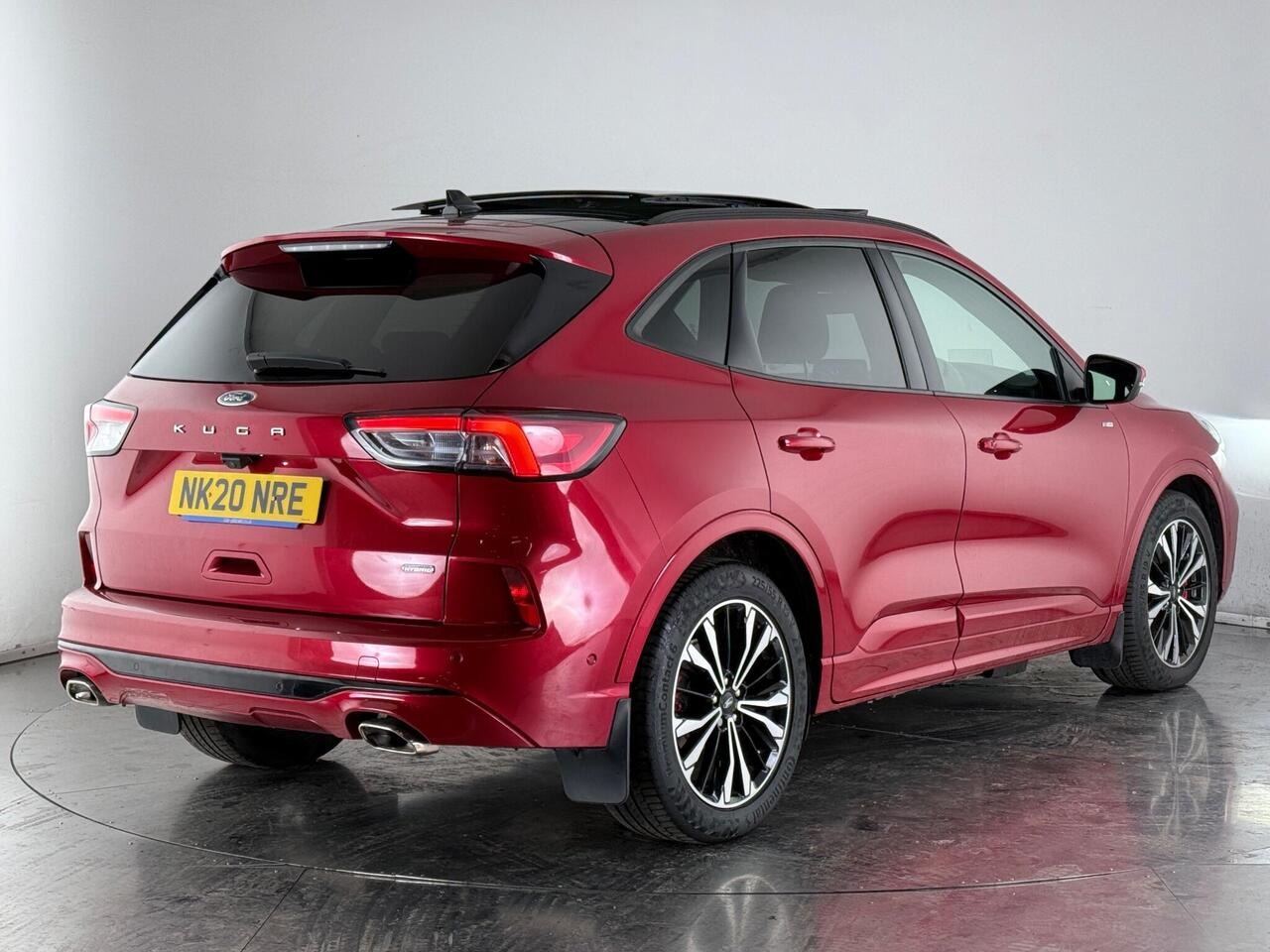 Ford Kuga thumbnail Rear Right