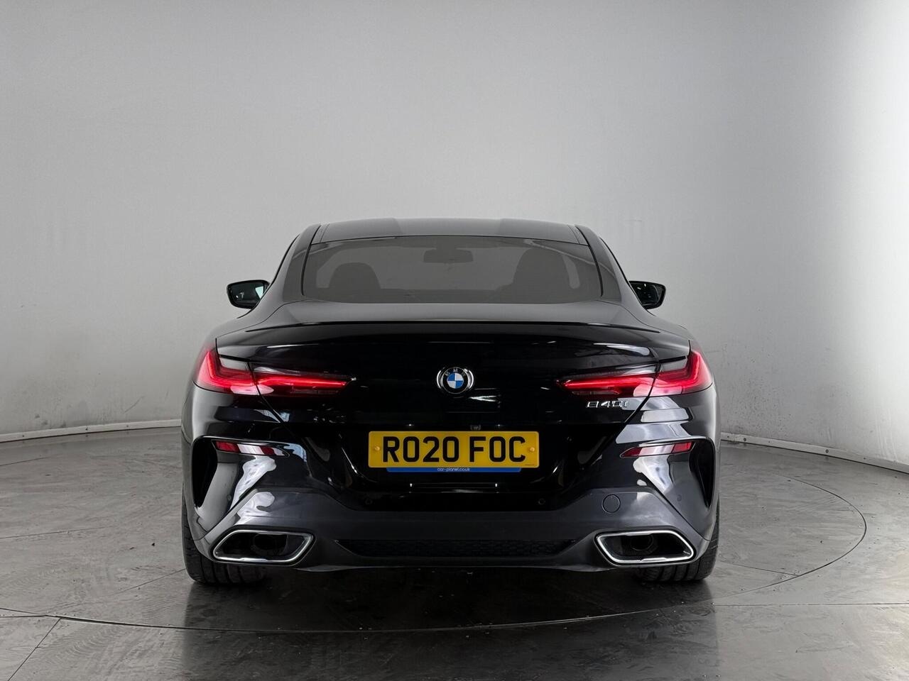 BMW 8 Series thumbnail Rear