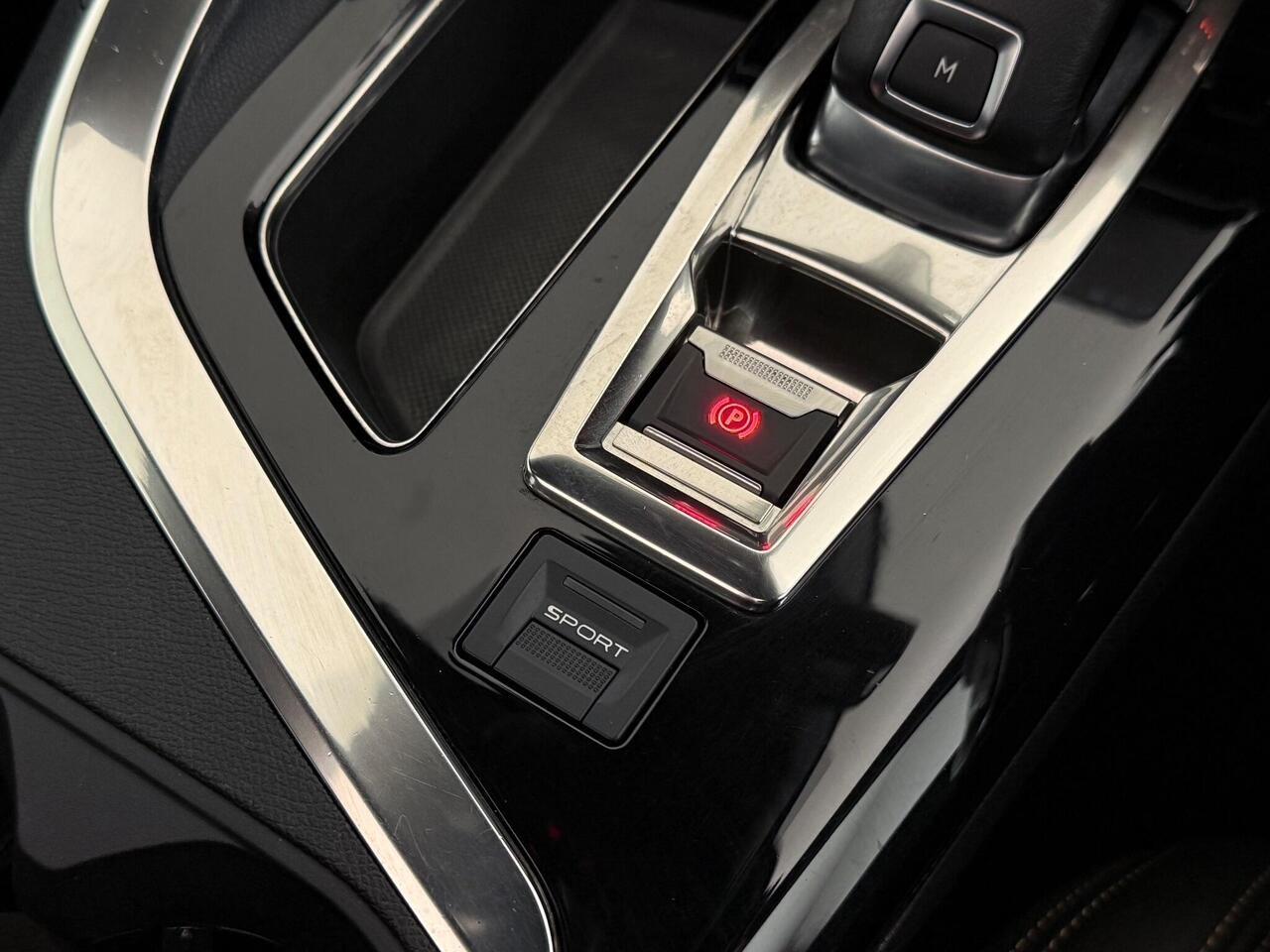 Peugeot 5008 thumbnail Misc Controls