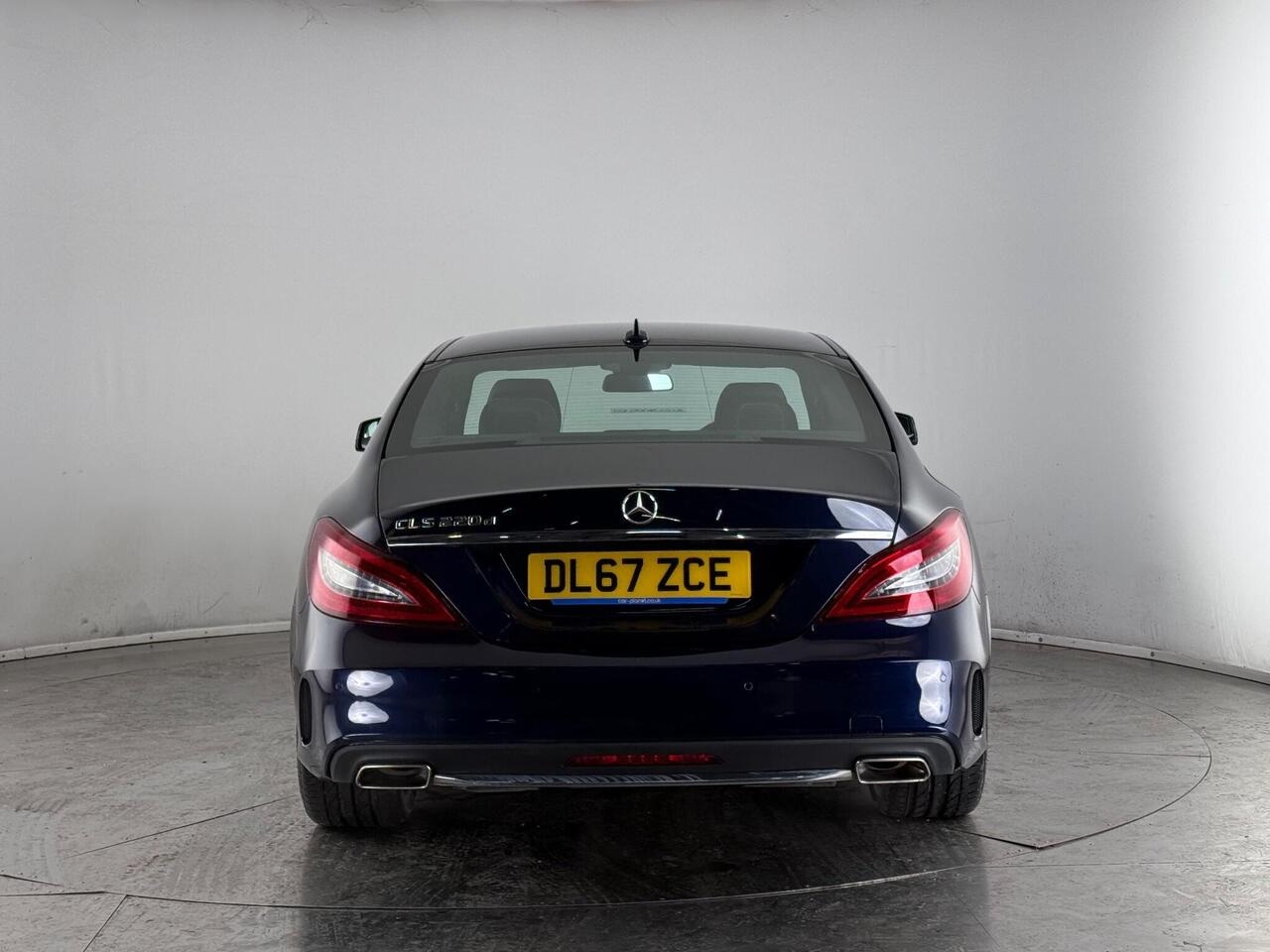 Mercedes-Benz CLS thumbnail Rear