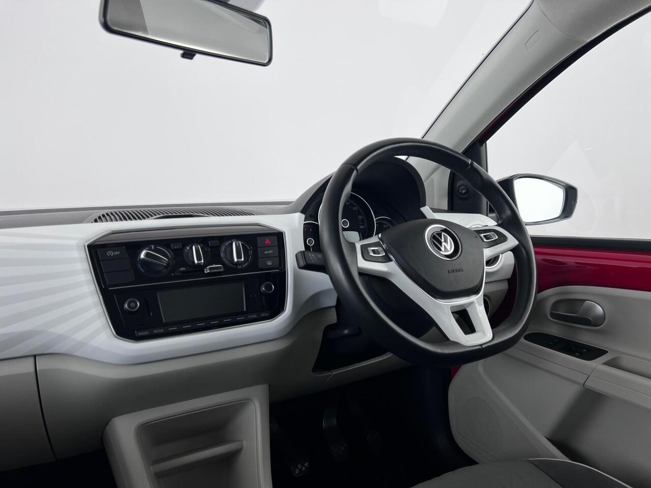 Volkswagen up! thumbnail Interior Front