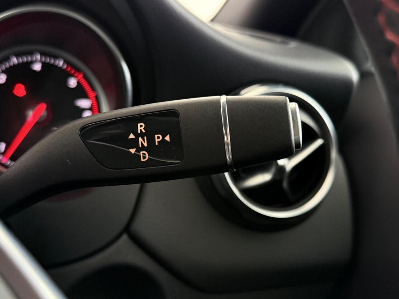 Mercedes-Benz GLA thumbnail Misc Controls