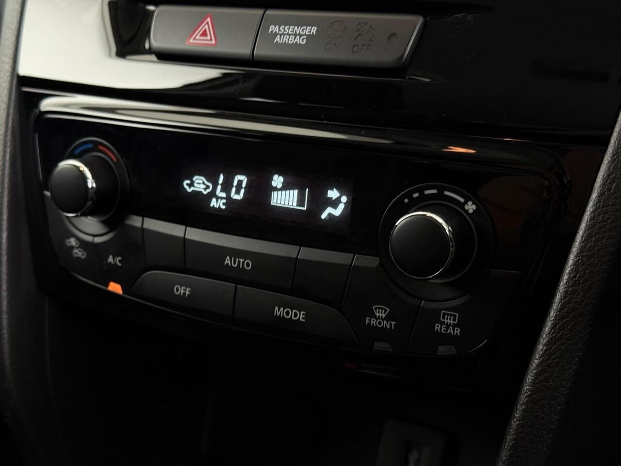 Suzuki Vitara thumbnail Misc Controls