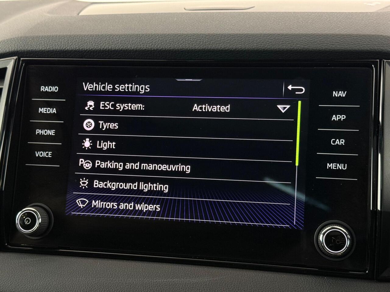 Skoda Karoq thumbnail Infotainment System