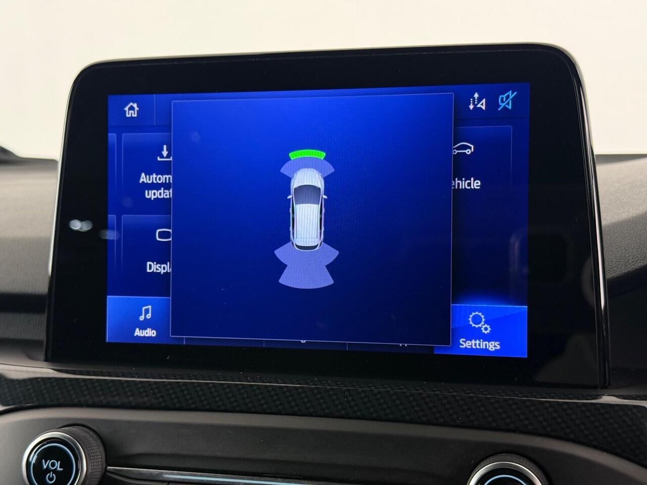 Ford Focus thumbnail Infotainment System
