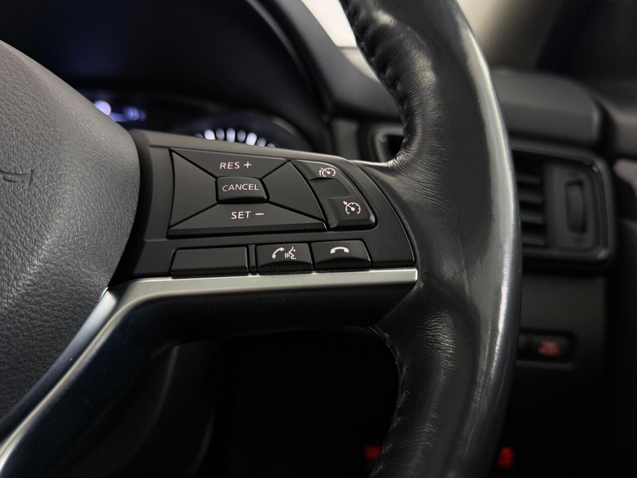 Nissan X-Trail thumbnail Misc Controls