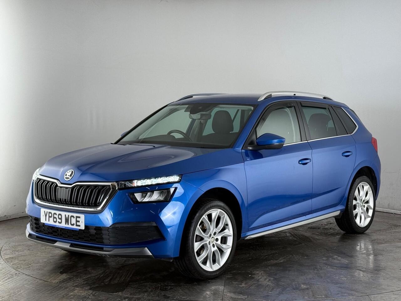 Skoda Kamiq thumbnail Front Left