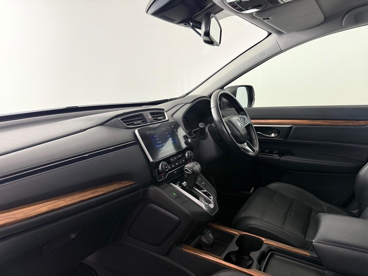 Honda CR-V thumbnail Interior Front