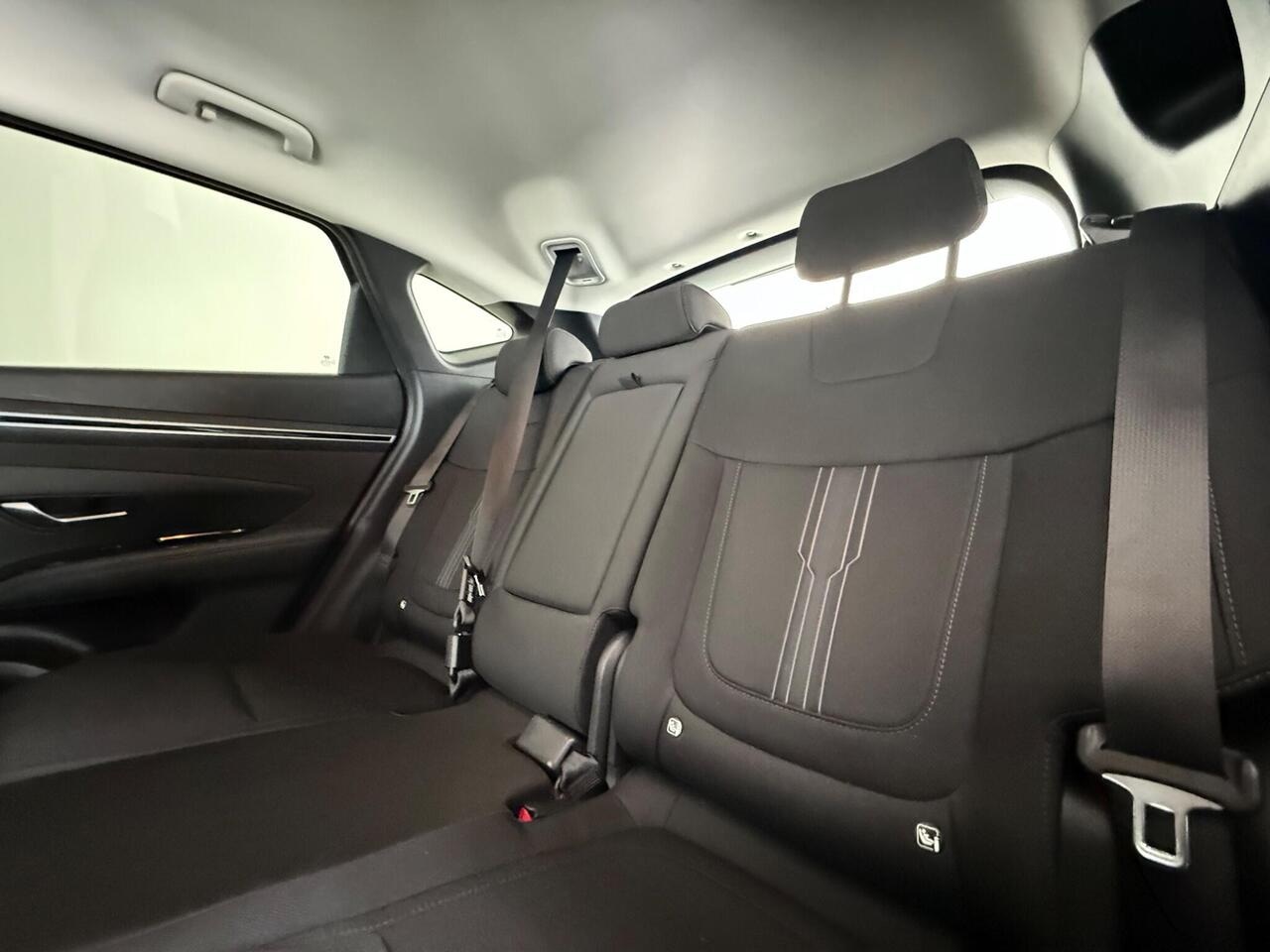 Hyundai TUCSON thumbnail Seats Rear