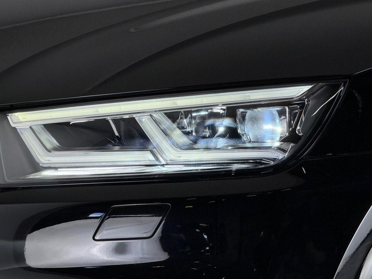 Audi Q5 thumbnail Door Interior