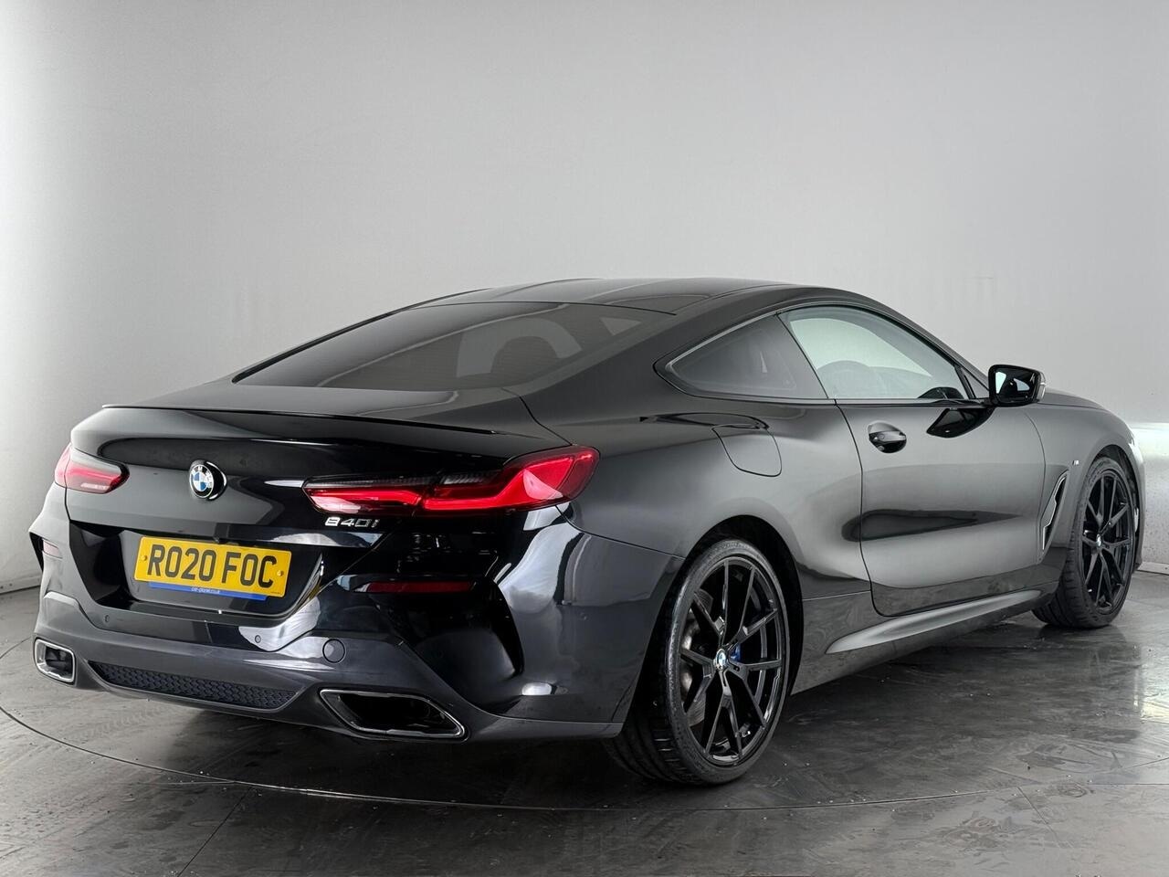 BMW 8 Series thumbnail Rear Right