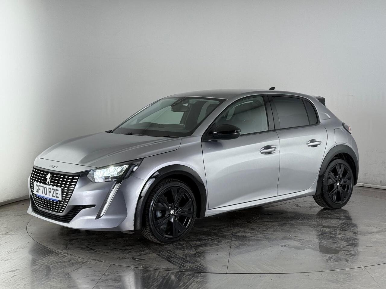 Peugeot 208 thumbnail Front Left