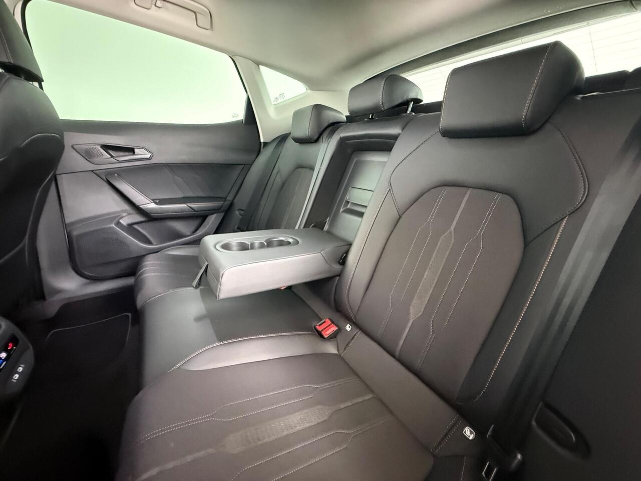 CUPRA Formentor thumbnail Seats Rear