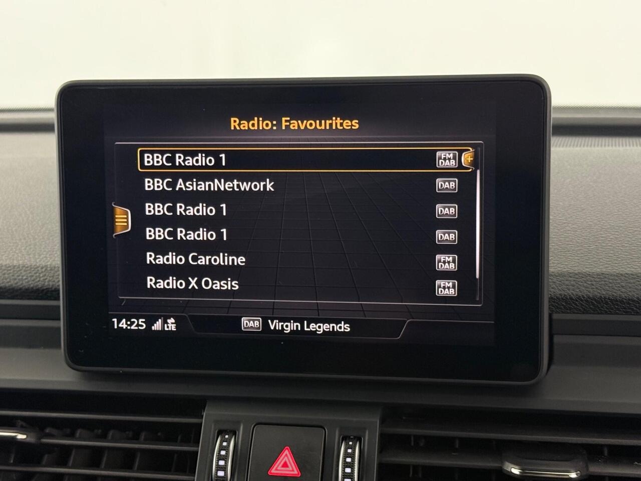Audi Q5 thumbnail Infotainment System
