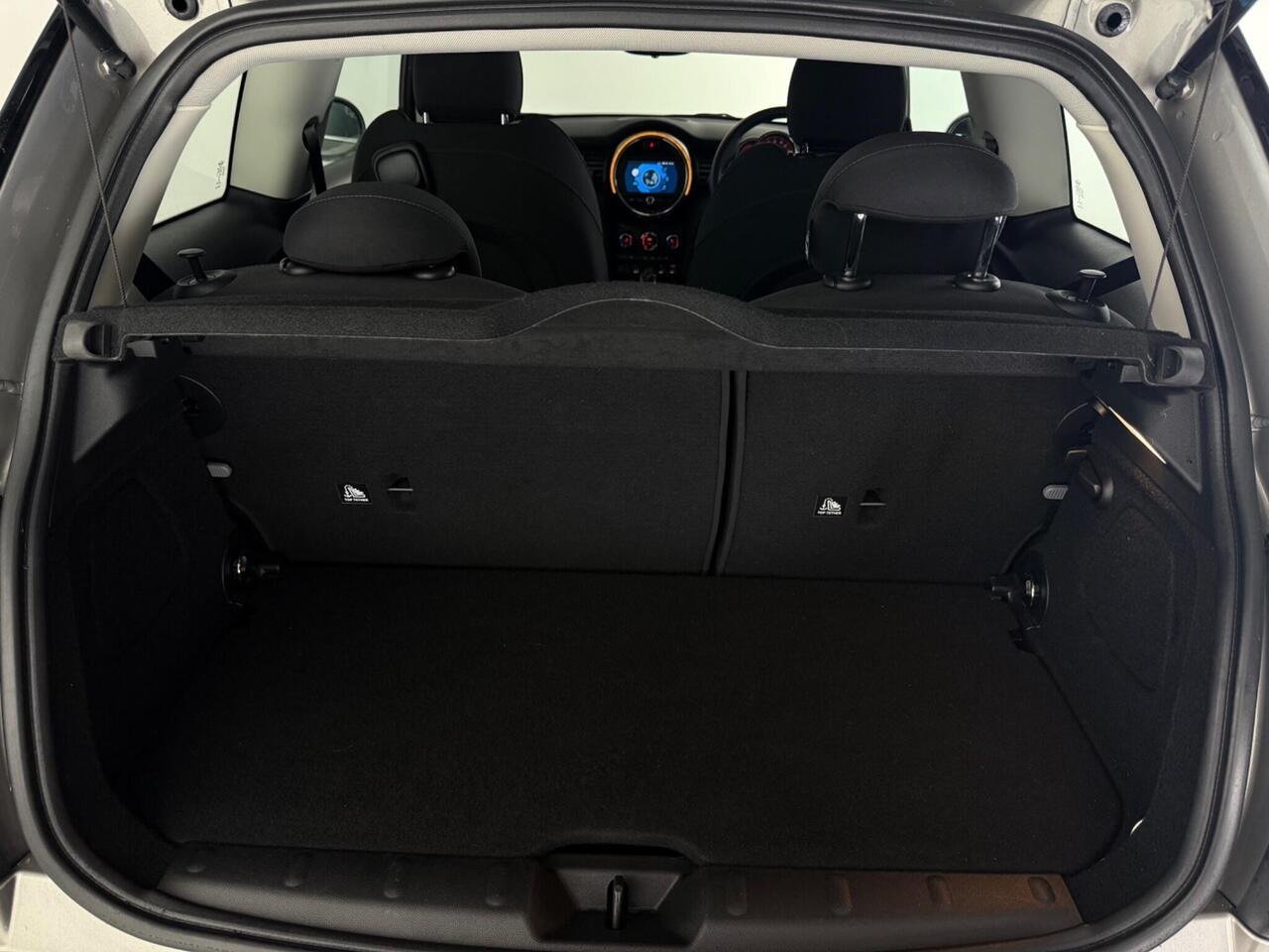 MINI Hatch thumbnail Boot