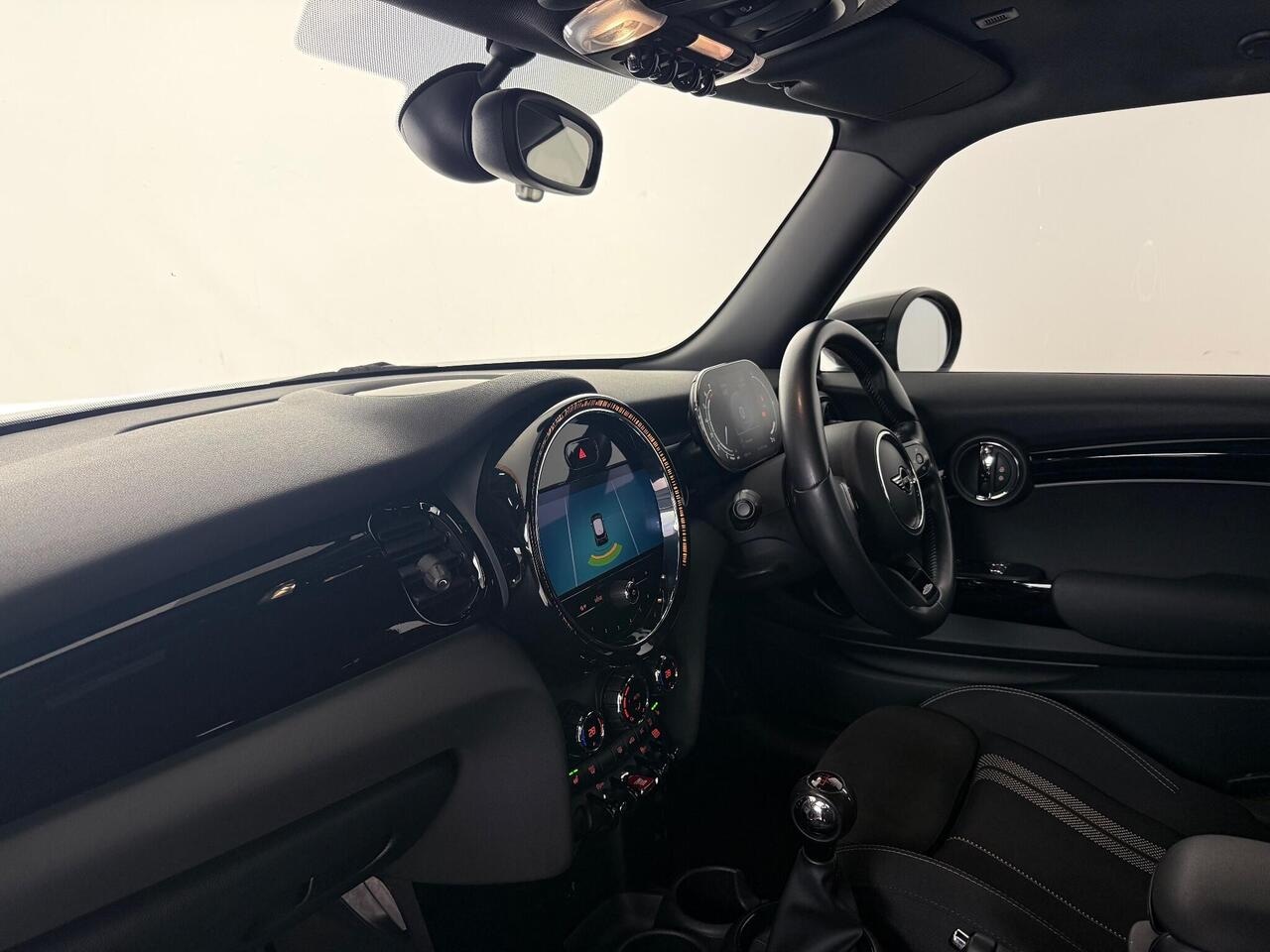 MINI Hatch thumbnail Interior Front