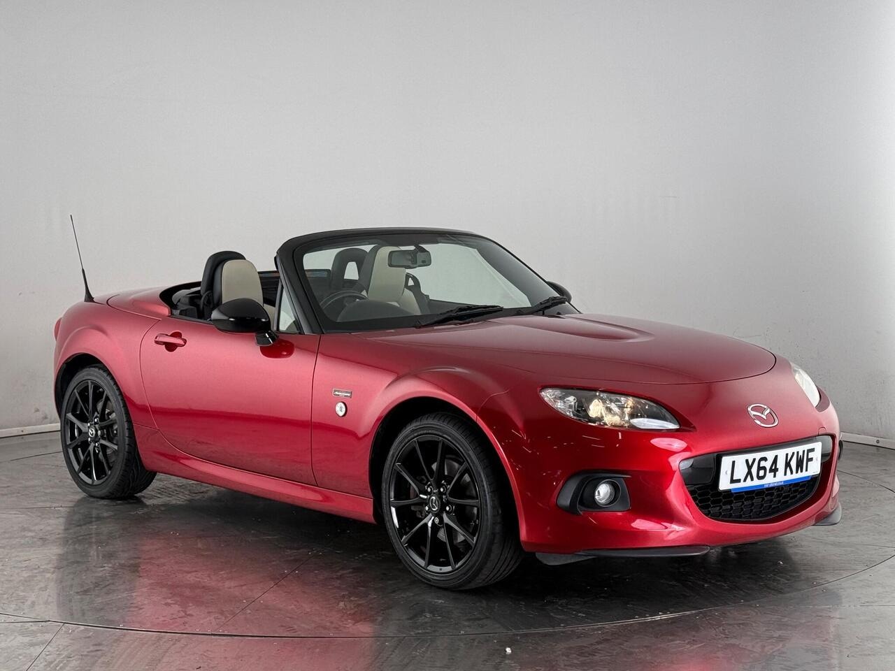 Mazda MX-5 thumbnail Front Right