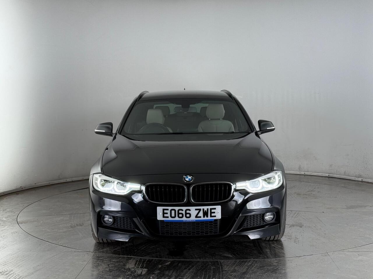 BMW 3 Series thumbnail Front