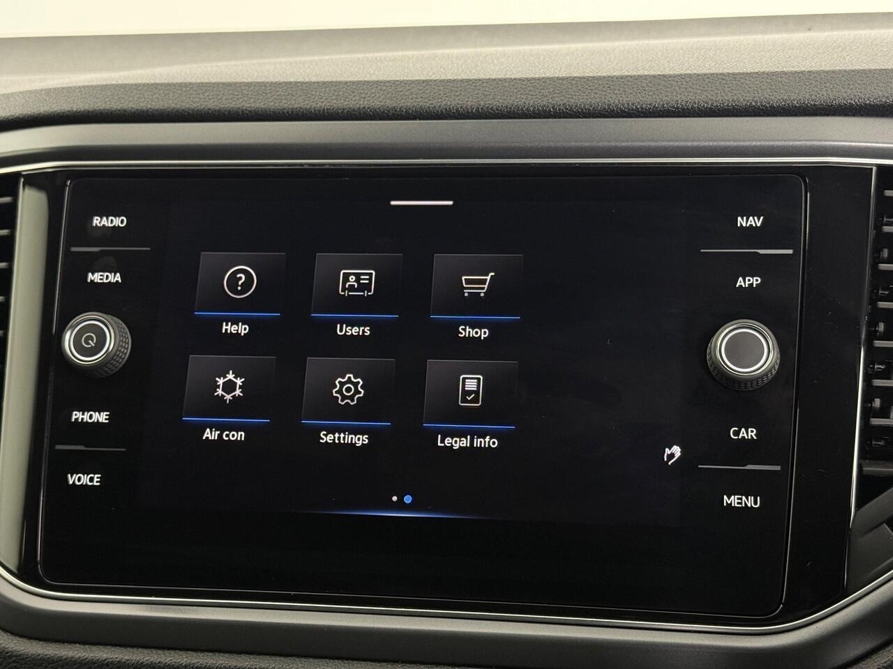 Volkswagen T-Roc thumbnail Infotainment System