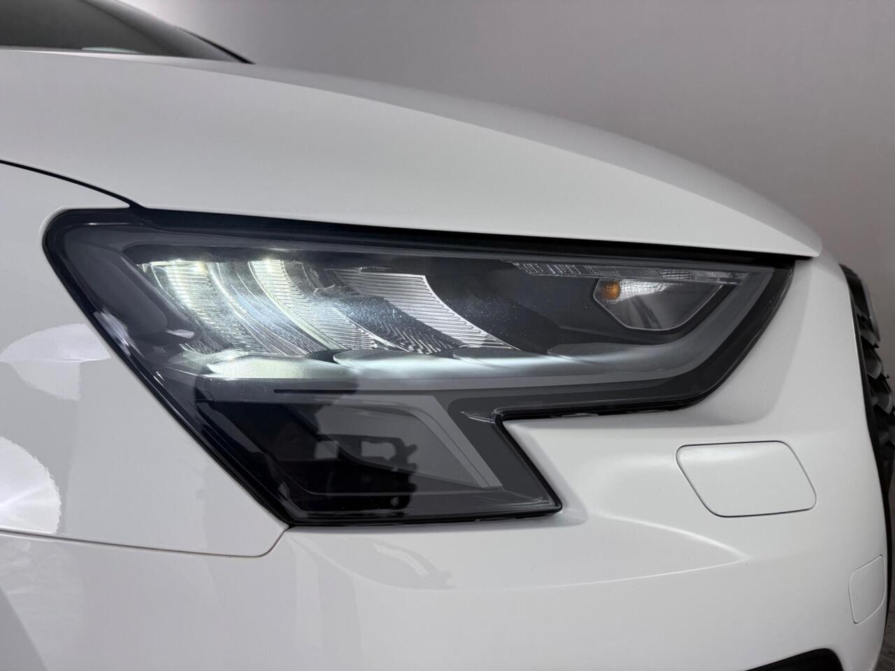 Audi A3 thumbnail Lights Front