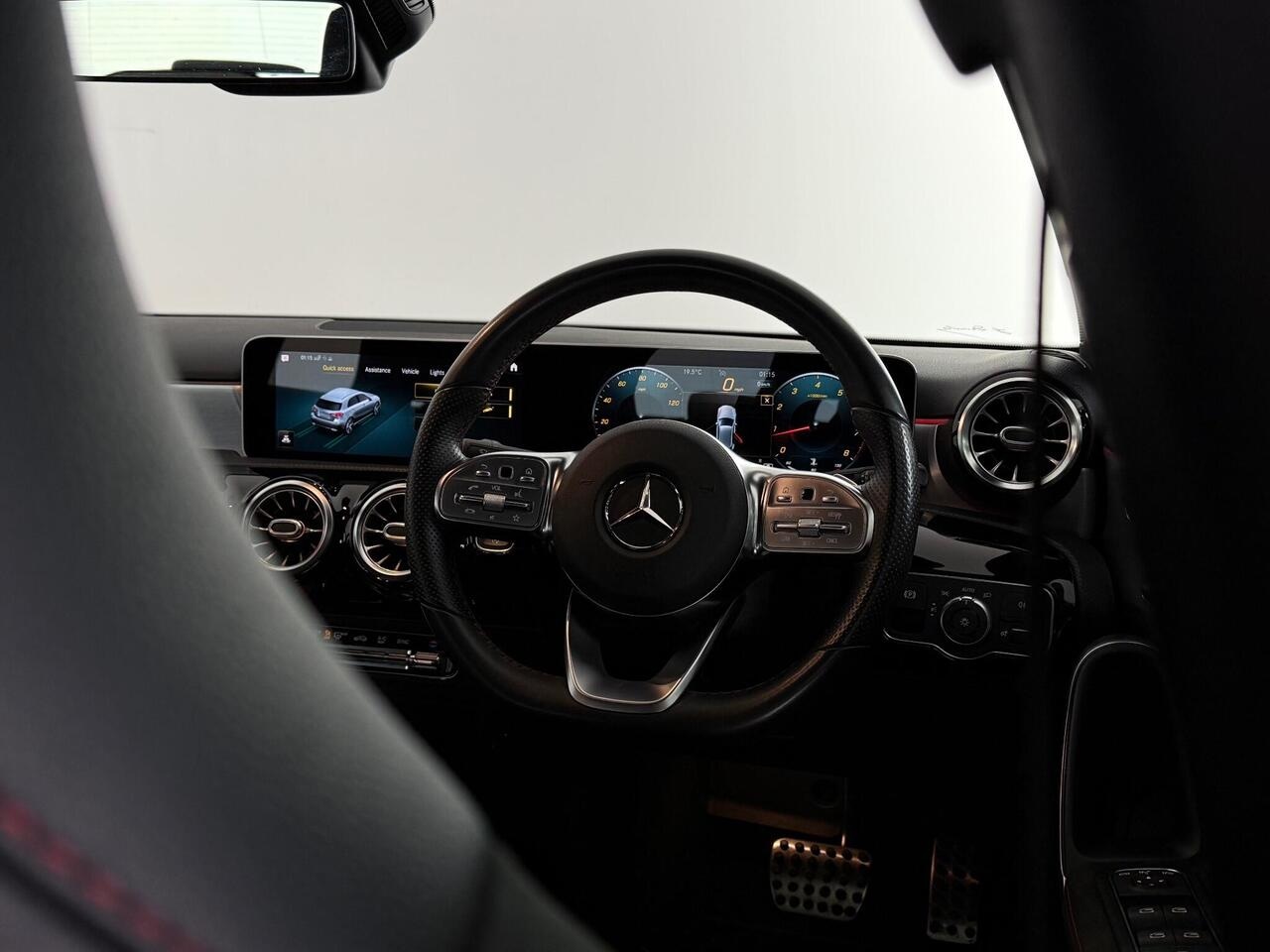 Mercedes-Benz A Class thumbnail Steering Wheel