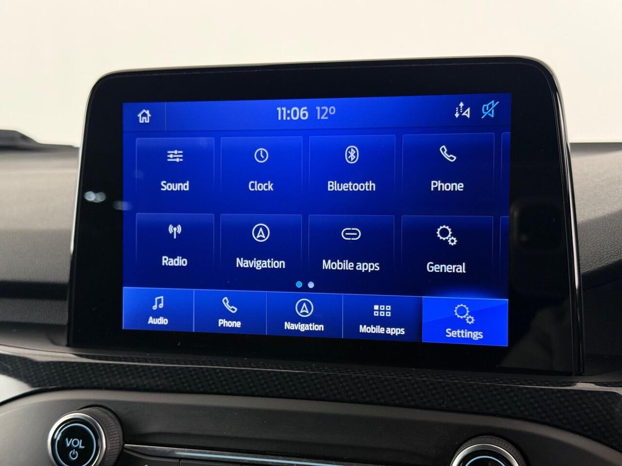Ford Focus thumbnail Infotainment System
