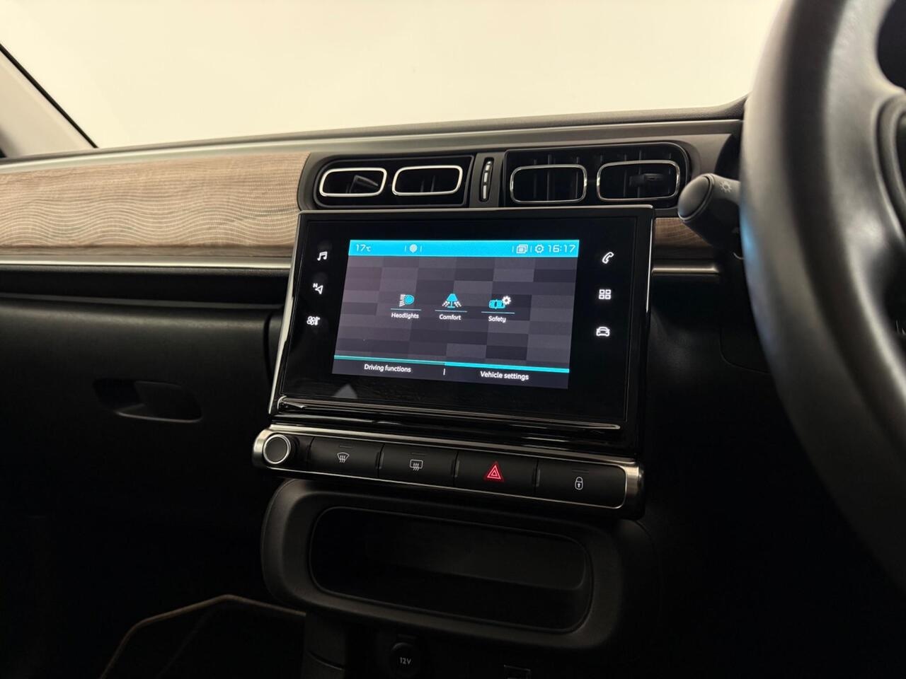 Citroen C3 thumbnail Infotainment System