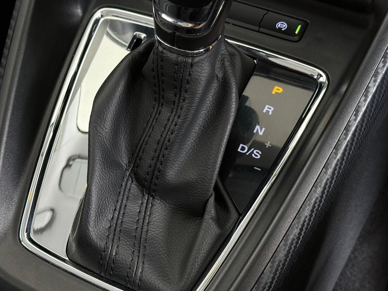 MG MG ZS thumbnail Interior Front