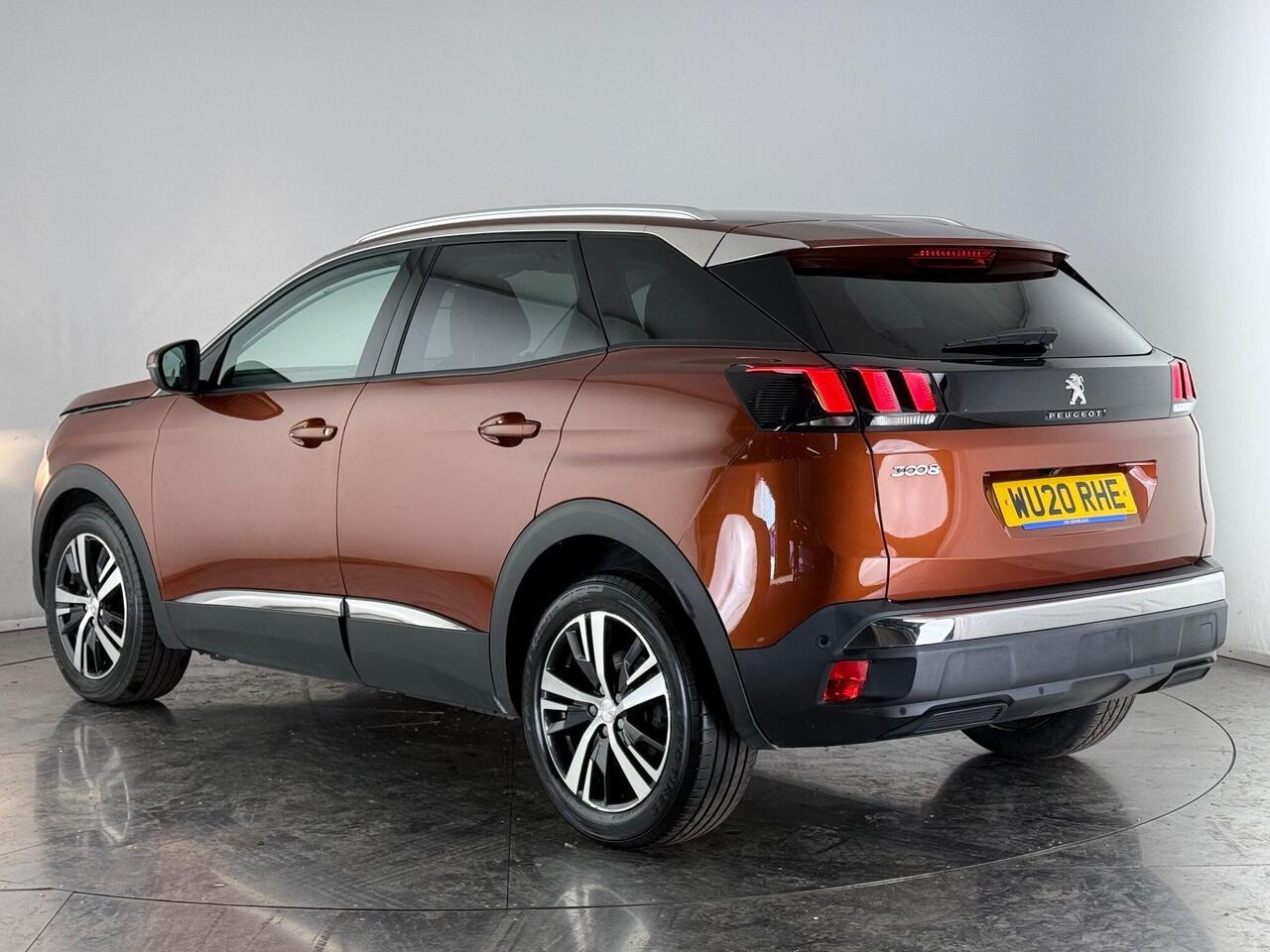 Peugeot 3008 thumbnail Rear Left