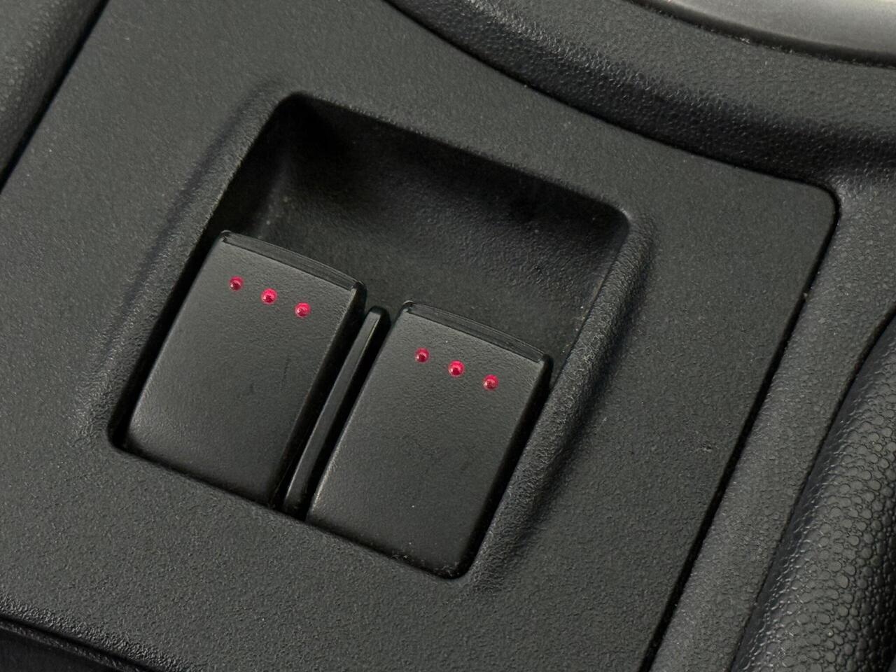 Mazda MX-5 thumbnail Misc Controls