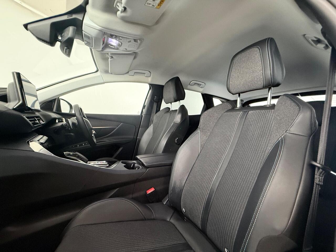 Peugeot 3008 thumbnail Seat Front Passenger