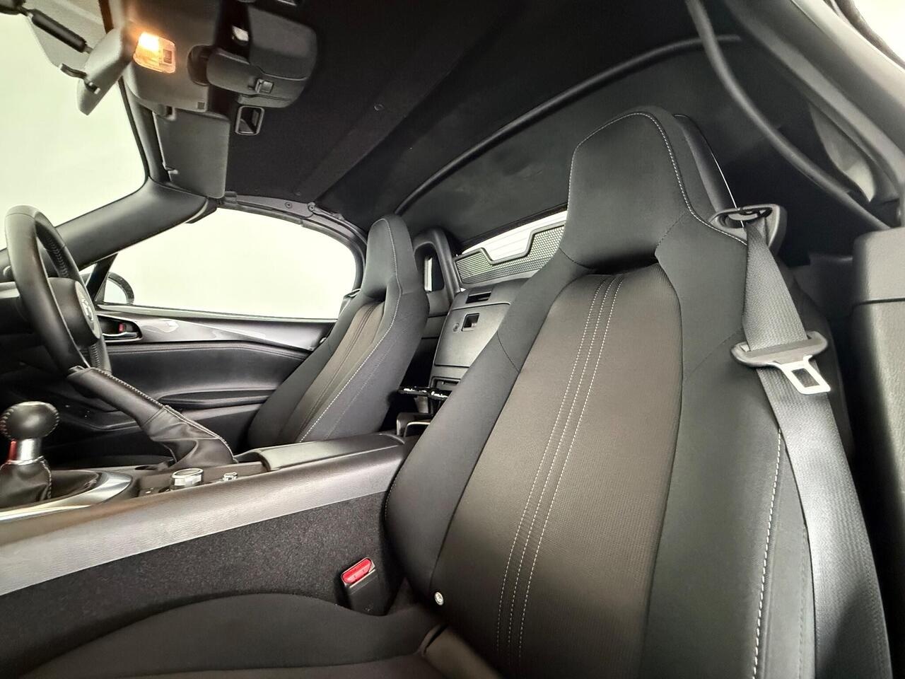 Mazda MX-5 thumbnail Seat Front Passenger