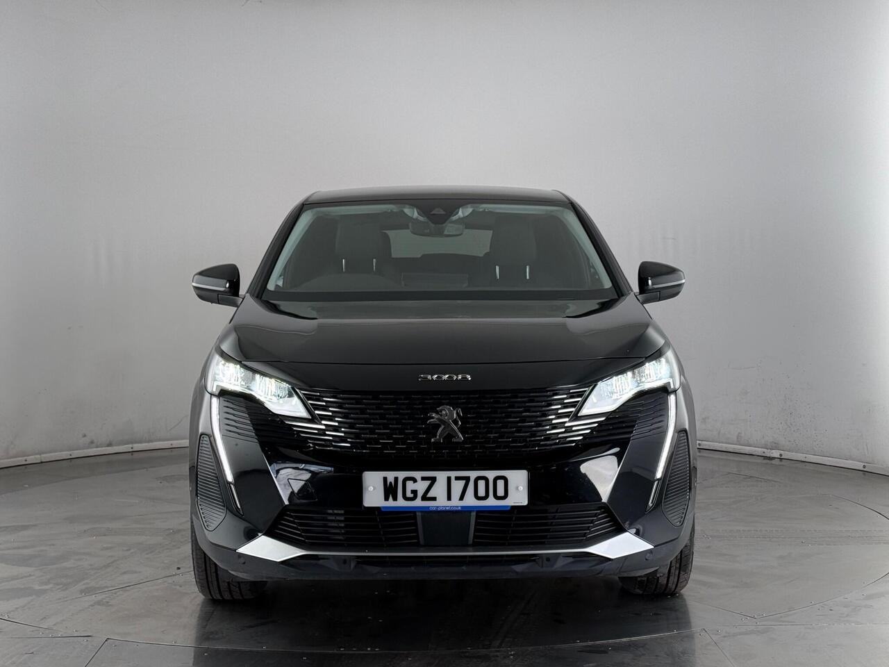 Peugeot 3008 thumbnail Front