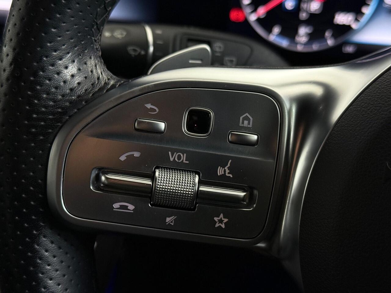 Mercedes-Benz E Class thumbnail Misc Controls