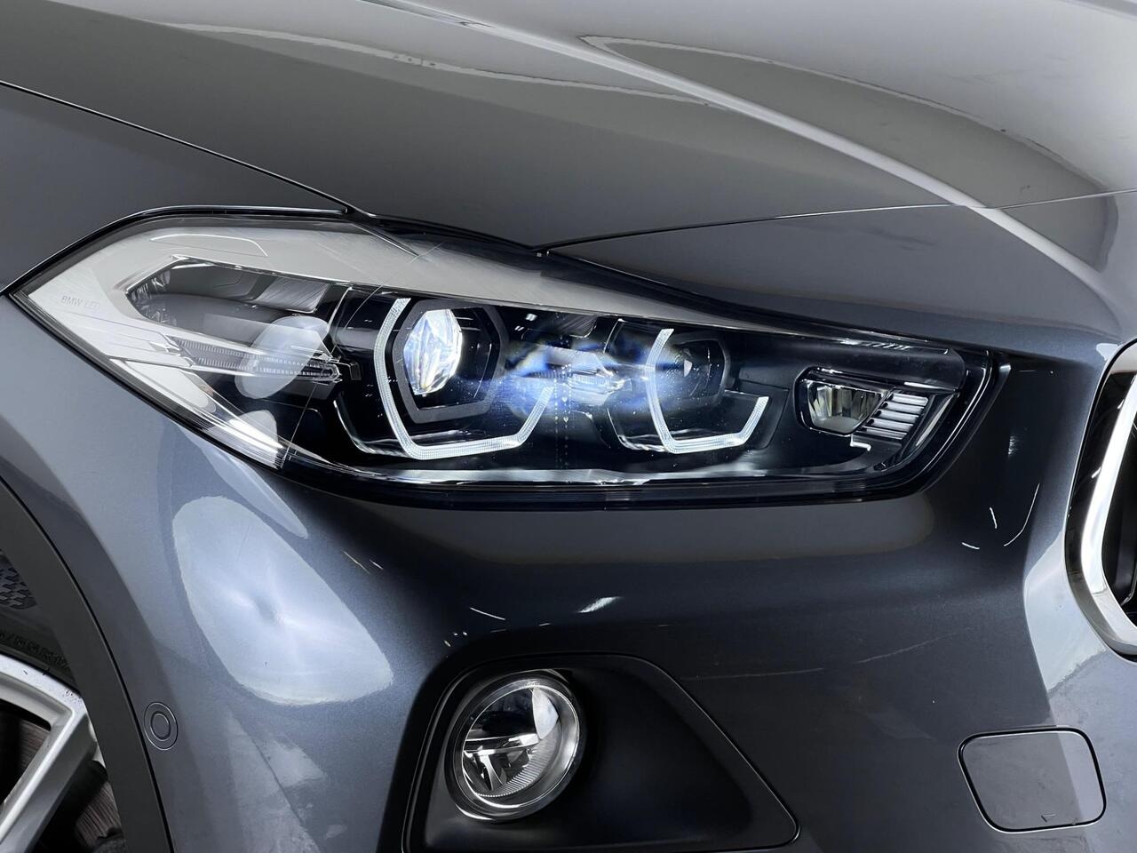 BMW X2 thumbnail Lights Front