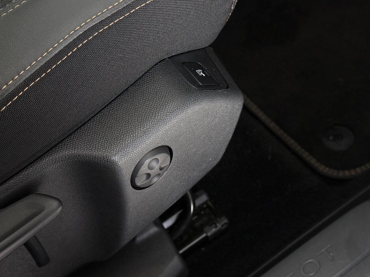 Peugeot 5008 thumbnail Misc Controls