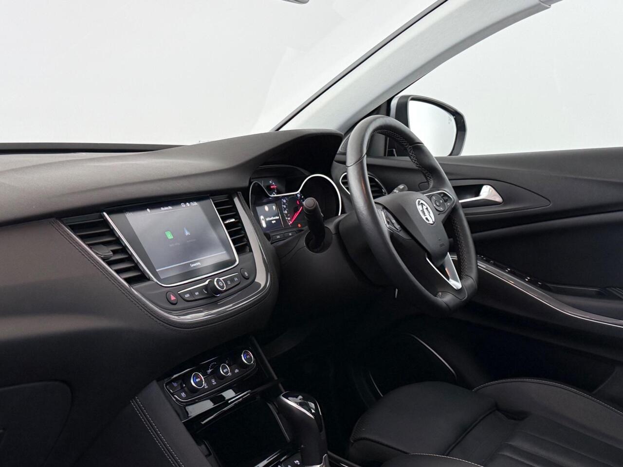 Vauxhall Grandland X thumbnail Interior Front