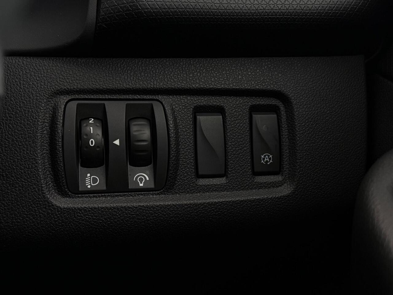 Renault Clio thumbnail Misc Controls